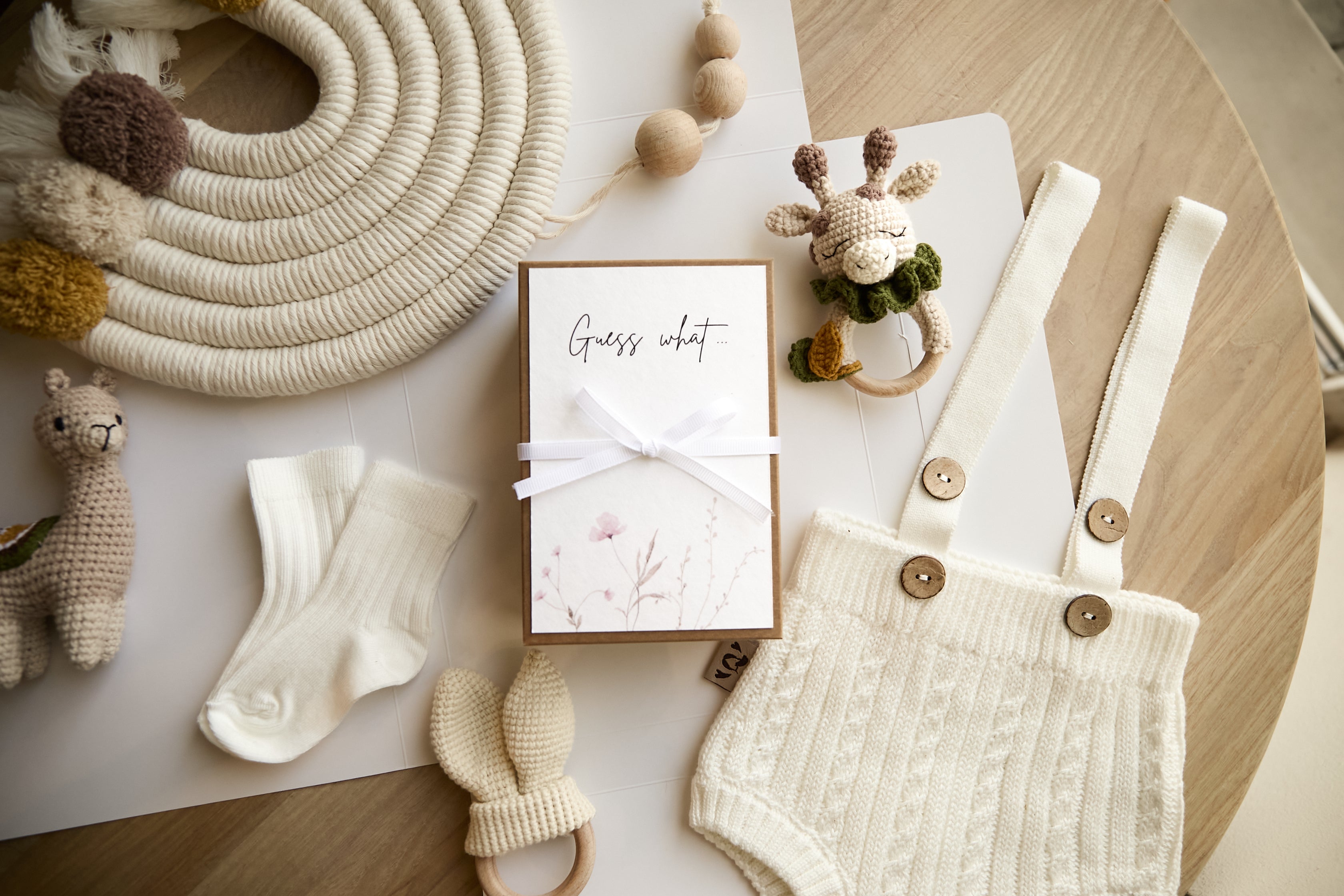 Pregnancy announcement boxes